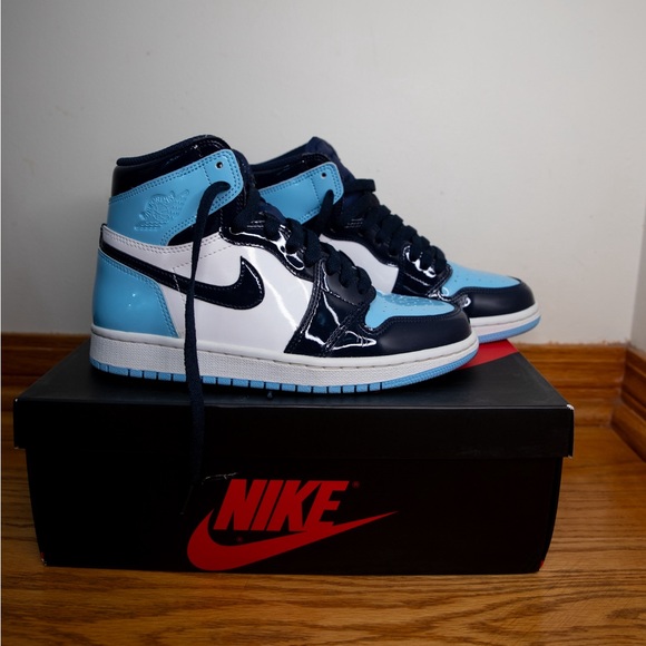 Nike Shoes - WMNS Air Jordan 1 high OG , colour: obsidian/blue chill-white, size 6 women